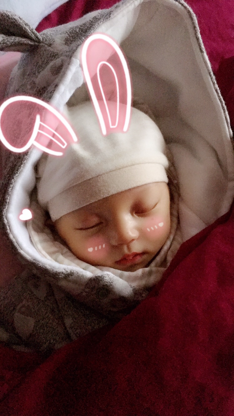 今天11月初八啦！
宝贝旧历满月啦❤️