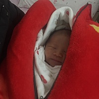 预产期过一周后，住院打催产素开指，开了三指疼了一天也没继续开指，小孩子本来头偏大，想顺产的，可是...