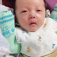 我家宝宝今天44天，奶粉母乳混合喂养，今天第四天没有拉粑粑了，请问宝妈有什么办法吗？