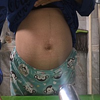 看下是男的还是女的呢29周肚子显怀吗整个孕期100斤，什么都不长，穿宽松衣服别人都不知道我怀孕，真怕小...