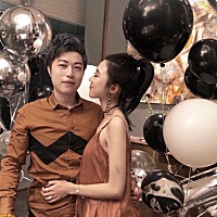 五年的短跑    分分合合 最终我们还是在一起 二周年快乐❤ 谢谢你包容我这么多 1＋1＝3 还收获了我...