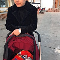 带嘟嘟晒🌞！睡着了好像还留着口水！😄😄是不是做美梦呢！