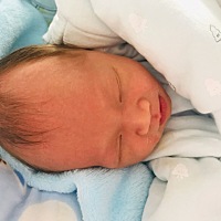 宝宝出生已经第四天了☺️☺️  可爱不😉