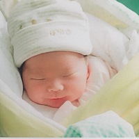 亲爱的宝贝你是我一辈子的爱，从初见你第一眼起，我就深知，我愿意为你付出我一辈子不求回报的爱!!!