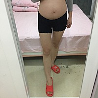 孕19+4的肚子，有没有很大？个人觉着二胎这肚子有点大，不过除了肚子，其他部位基本没长肉。