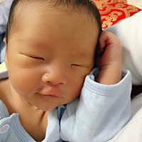 有没有宝妈生完孩子上火的？我平时吃的也不咸，但是上火的厉害，宝宝喝母乳也跟着上火，嘴唇干燥 看着我...