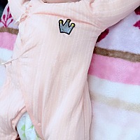 团团晚上开始闹人的第6天，前3天准时从6点折腾到10点，就是不睡觉，哭那么一阵子，昨天晚上7点睡了整夜...