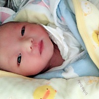 2018年12月22日，冬至我们家的唐宝宝出生了，幸苦了这么久一切都值得，爸爸，妈妈，奶奶，各大叔叔爱你...