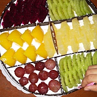 怀孕后，尿多了，瞌睡多了，也饿得快了，还好，以前怀孕跟现在怀孕都没吐过！这个宝宝一定是小猪佩奇吧...