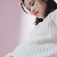 今晚是平安夜，我和宝宝还有77天就要见面了，希望宝宝足月出生，平安健康。爸爸妈妈很爱很爱你哦。