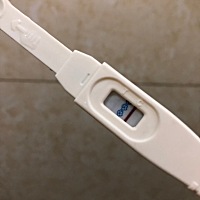 这样是怀孕吗？为什么颜色这么浅的