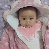 宝宝六个月像我吗？😄 b b