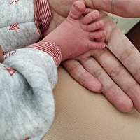 谢谢怀孕管家陪伴的十个多月，12/13宝宝提前出来，男宝比较淘气就是长的太女孩子气了，比预产期早报道12...