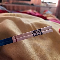 昨天测出了意念灰，今天测出了白板，我对象说是不是试纸太次😷😷