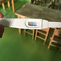 请问这是怀了吗？中午试的