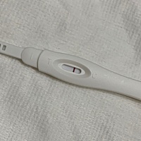 12.1日开始大姨妈 大概16-17排卵 今天还是大白板 有姨妈感 干呕