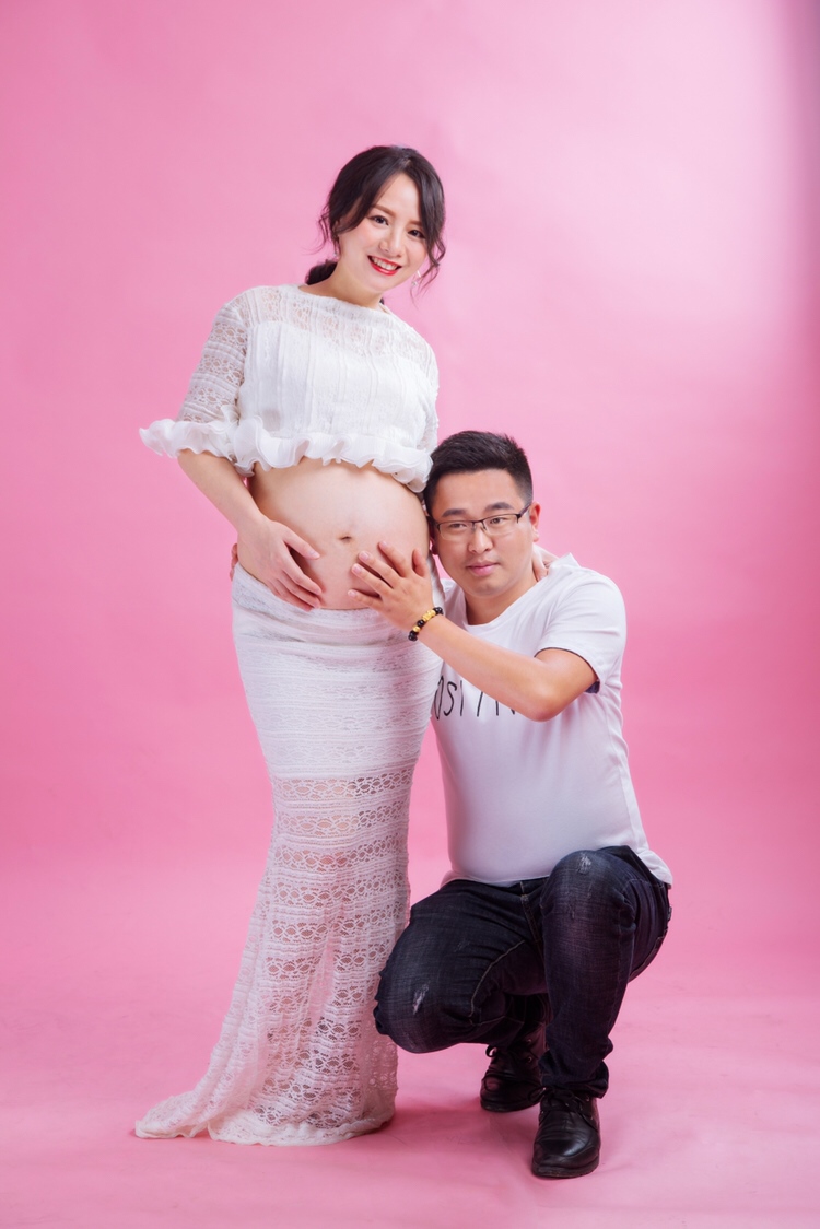 孕32周拍的孕妇照