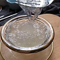 大鼻涕 呲溜呲溜 好像和这个美食不太大 月经还没有来 但是推迟一个星期都是正常的  有点小焦急 应该放好...