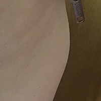 产后宝妈们，你们胯那块骨头突出来了吗？我这很明显，剖的有四个月了，之前一直没穿收腹带怕勒伤口，没...