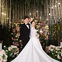 新鲜婚照出炉。即将踏上婚礼殿堂，迎接新生命😍ི😍ི