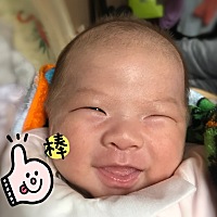 我家宝宝已经27天啦。可是宝宝5.6天都不拉便。肚子胀气。每天能按时吃。睡觉就一会醒一会醒的。老是皱眉...