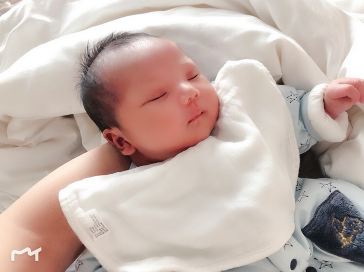 每次的心一次次被扎的痛～女人永远是最累的～