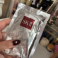 今天出月了了，给皮肤来个救急，好多说sk2不能用的，真的么