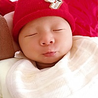 宝宝出生第9天，每天拉的多，有些红屁屁，宝妈们有什么推荐的护臀膏吗？