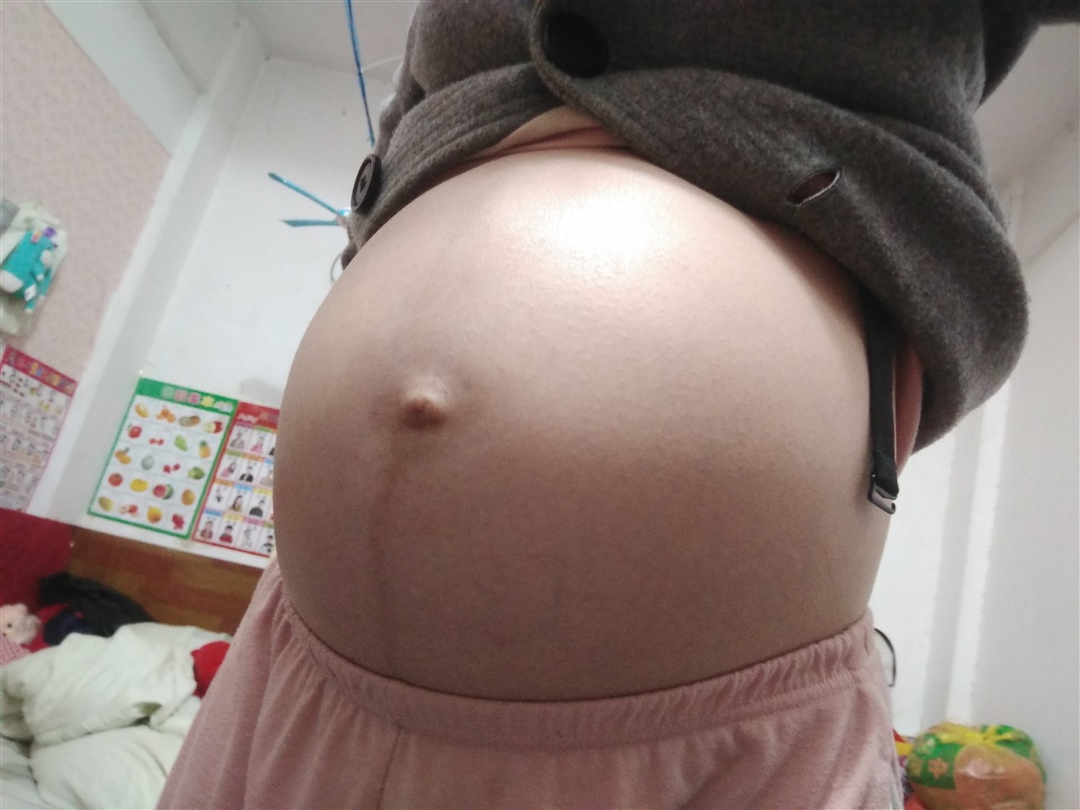 有谁能看的懂这肚子是男还是女: