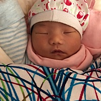 宝宝出生第三天黄疸高，医生要求住院，住了四天就去接回来了，到现在宝宝还是有黄疸，自己在家也没东西...