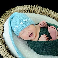 我闺女7天时照的