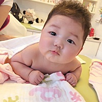 转眼间你四个月啦  麻麻希望你健康快乐慢慢地慢慢地长大  ❤️