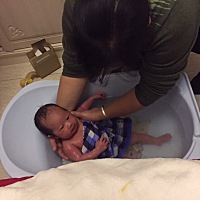 生完宝宝总害怕别人把宝宝抢走