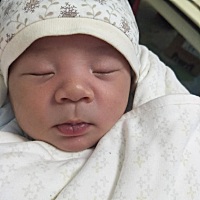 我的汤圆儿13天了一天一个样我的丑宝宝