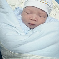 宝宝乖乖爸爸妈妈爷爷奶奶都爱你😚😚