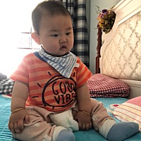 有多少宝妈跟我一样，在家里除了看孩子，没有人可以聊天的，天天自己在家里看孩子，找不到人可聊天，真...