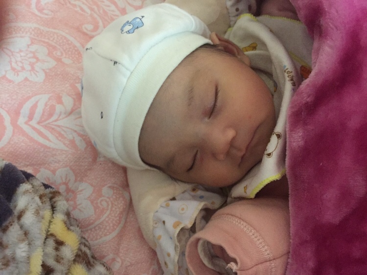 一转眼22天了，小棉袄希望你健健康康快快乐乐的长大