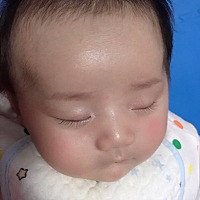 宝贝65天了，长睫毛的小公主