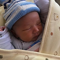 我也是剖腹产 终于知道只要生孩子才会看清楚人，每天忍着痛起来喂奶，且休息时间一点都不够……不知道以...