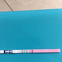 今天是月经第11天了，今天测排卵，变红了，是不是快排卵了呢？麻烦大家帮忙看一下，谢谢🙏