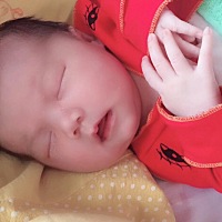 钟柠梓伊小盆友的手舞足蹈抓耳挠腮体操！