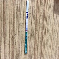 大姨妈还有2天来，今天测了一下，不知道这是有还是没有？排卵期12.27