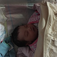 BB出世2天，po腹产，女宝，7.4斤，整个人不是自己，好累好痛，还有婆婆在，什么都不用我管，我就管好自...