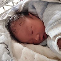 终于有空来发个消息了。男孩 五斤八  一月八号 38周 2 早上五点破水 五点十分开始阵痛 去医院的路上大概...