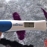 今天验出来怀孕，因为多囊月经一直不准…去医院做了B超和阴超也看不到孕囊…应该不会是个乌龙吧，肚子还...