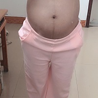 已经30周了，整个孕期身子比较重，孕早期很少孕吐。不知道男宝女宝，大家猜猜像是男宝还是女宝呢？😄