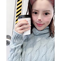 怀孕八周后开始恶心的厉害些 不吐 但是一到下午开始恶心 想到吃晚饭就没胃口，情愿吃面包和地瓜，这种吃...