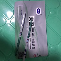 有没有月经推迟五天。发现两道杠。还见血的。好害怕。见血了是怎么回事？？在线等.急急急