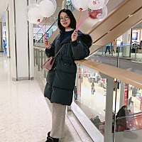 经济独立真的很重要，我和我老公都有稳定的工作，我也从来不问他要钱，因为自给自足。我很喜欢买衣...