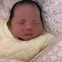 37+3准时发动。13周时坐椅子太矮起来出很多血，后面一直担心。每天走路上班的路上都对宝宝说一定要听话...